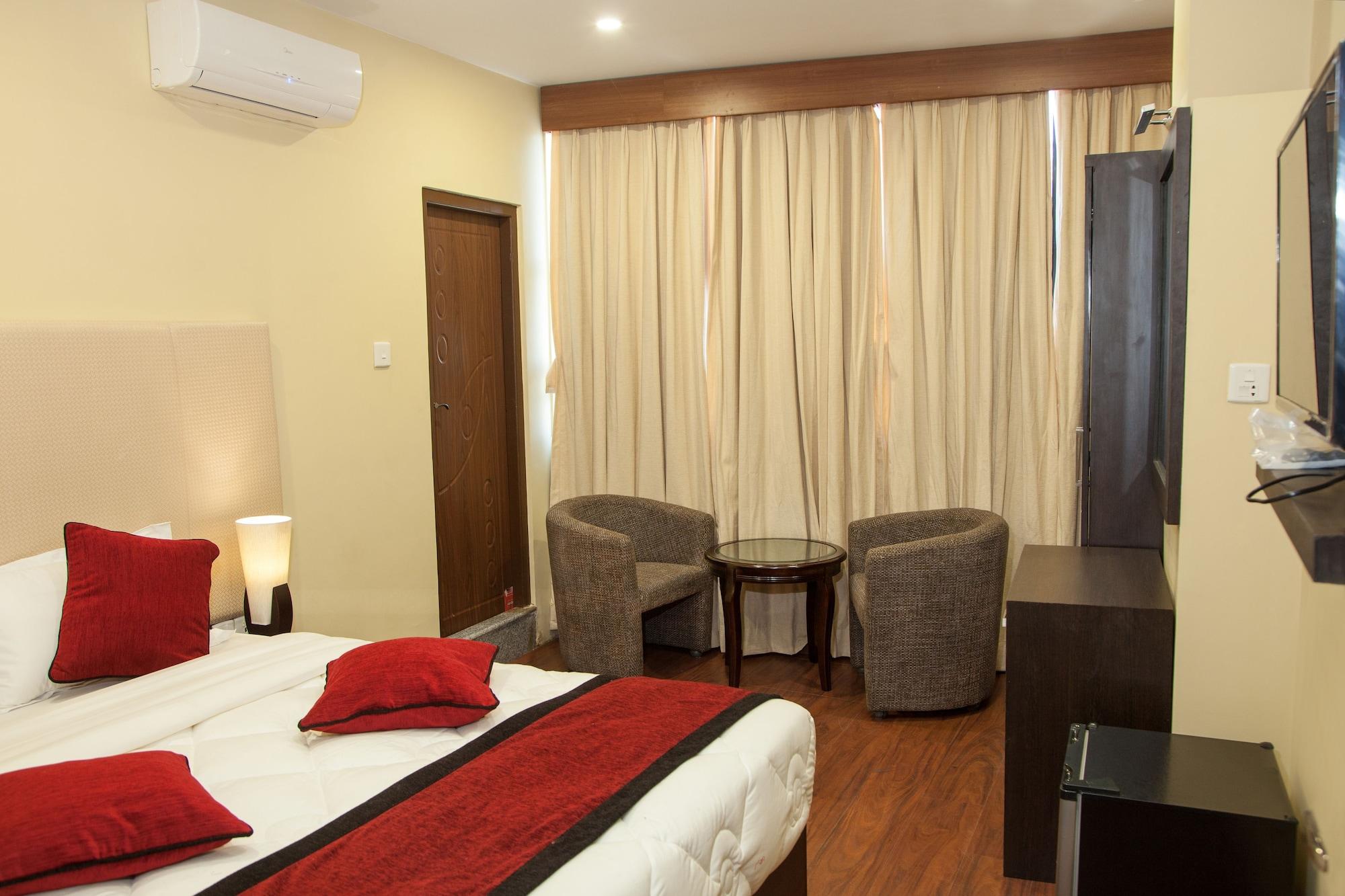Hotel Meridian Suite Kathmandu Exteriör bild