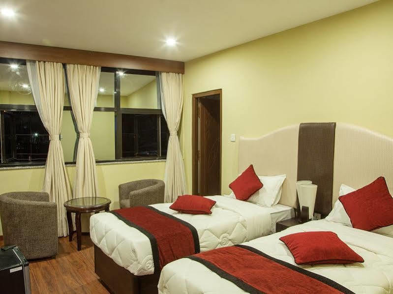 Hotel Meridian Suite Kathmandu Exteriör bild