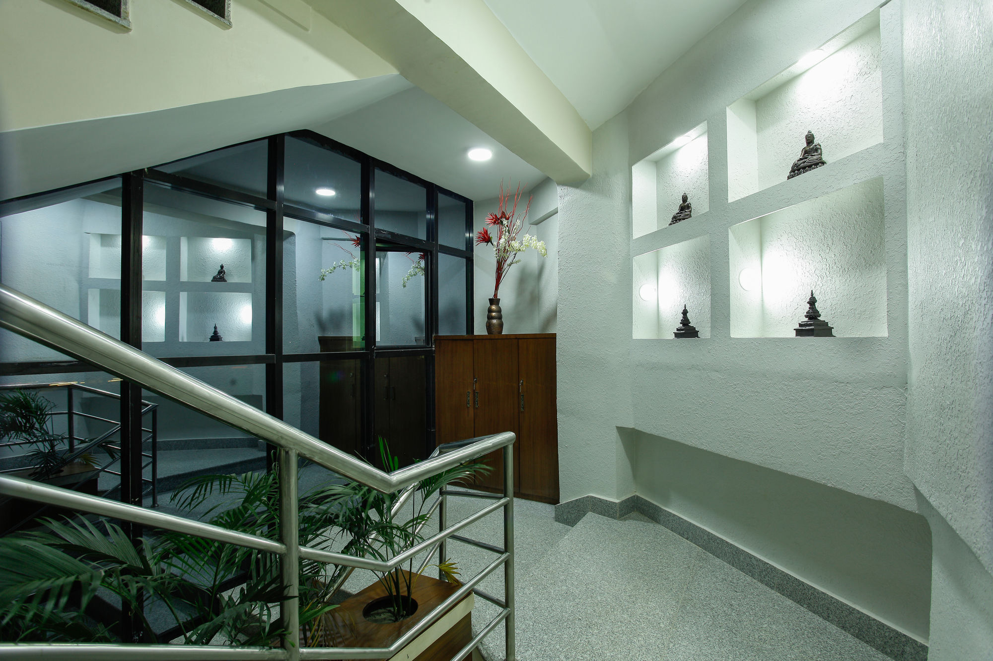 Hotel Meridian Suite Kathmandu Exteriör bild